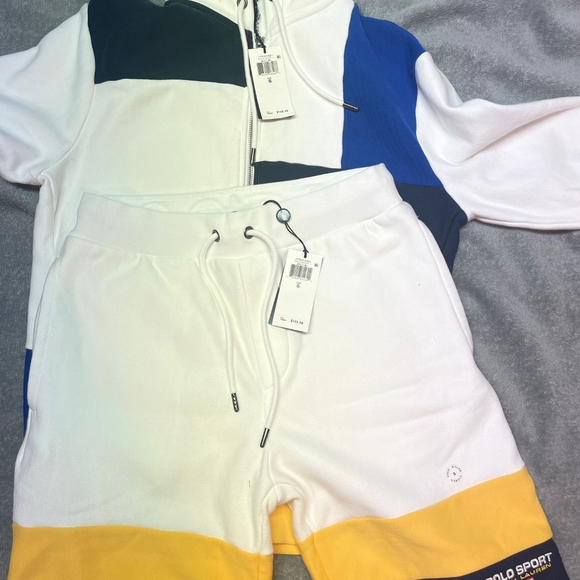 Ralph Lauren Hoodie - Picture 2 of 3